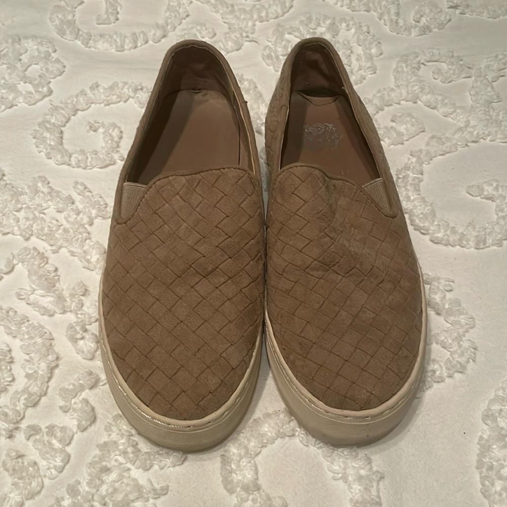 Vince Camuto Sneaker